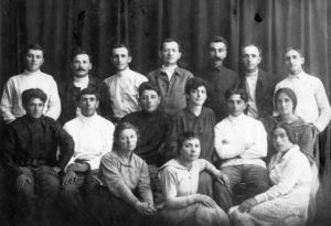 Fondateurs Degania A en 1918. Shmuel à droite